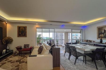 Apartamento para alugar com 173m², 4 quartos e 3 vagas Apartamento para alugar com 173m², 4 quartos e 3 vagasSala