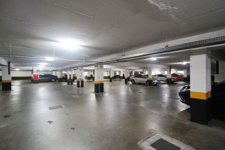 Apartamento para alugar com 173m², 4 quartos e 3 vagas Apartamento para alugar com 173m², 4 quartos e 3 vagasGaragem