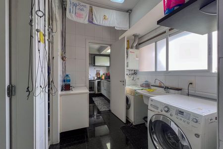Apartamento para alugar com 173m², 4 quartos e 3 vagas Apartamento para alugar com 173m², 4 quartos e 3 vagasÁrea de serviço