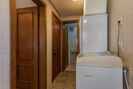Apartamento para alugar com 506m², 3 quartos e 3 vagas Apartamento para alugar com 506m², 3 quartos e 3 vagasÁrea de Serviço
