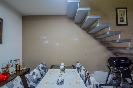 Casa de condomínio à venda com 94m², 2 quartos e 2 vagasCopa