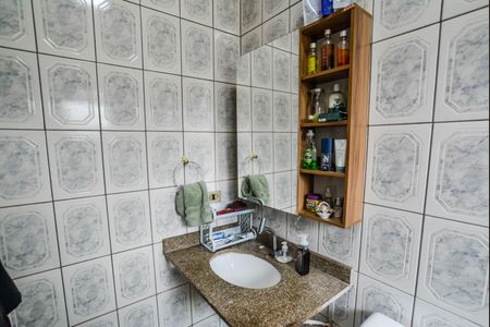Casa de condomínio à venda com 94m², 2 quartos e 2 vagasBanheiro da Suíte
