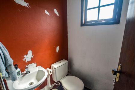 Casa de condomínio à venda com 94m², 2 quartos e 2 vagasLavabo