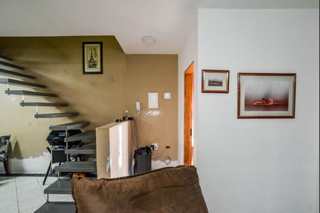 Casa de condomínio à venda com 94m², 2 quartos e 2 vagasSala