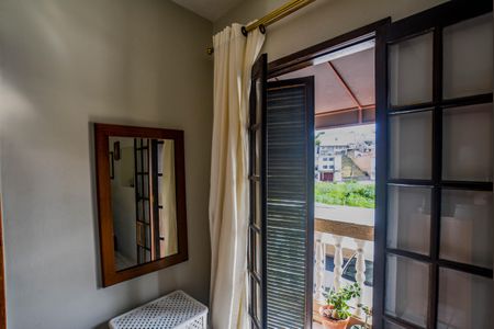 Casa de condomínio à venda com 94m², 2 quartos e 2 vagasSuíte