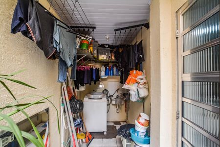 Casa de condomínio à venda com 94m², 2 quartos e 2 vagasÁrea de Serviço