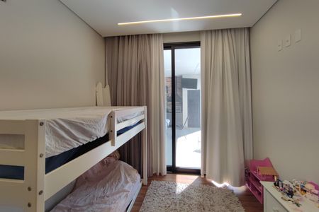 Casa de condomínio à venda com 301m², 4 quartos e 4 vagasQuarto Suíte 3