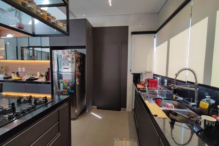 Casa de condomínio à venda com 301m², 4 quartos e 4 vagasCozinha