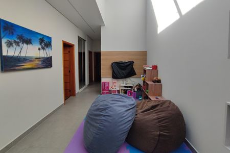 Casa de condomínio à venda com 301m², 4 quartos e 4 vagasSala