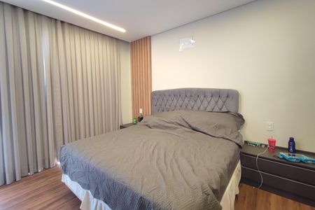 Casa de condomínio à venda com 301m², 4 quartos e 4 vagasQuarto Suíte