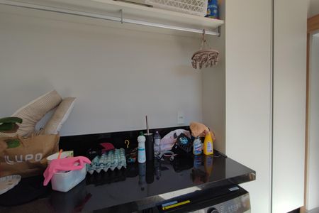 Casa de condomínio à venda com 301m², 4 quartos e 4 vagasÁrea de Serviço