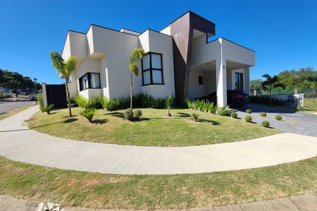 Casa de condomínio à venda com 301m², 4 quartos e 4 vagasFachada