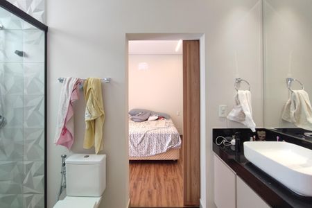 Casa de condomínio à venda com 301m², 4 quartos e 4 vagasBanheiro Suíte 2 e 3