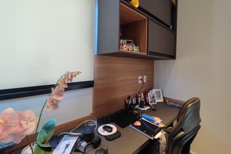 Casa de condomínio à venda com 301m², 4 quartos e 4 vagasEscritório