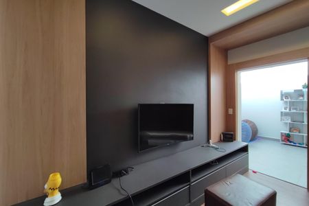 Casa de condomínio à venda com 301m², 4 quartos e 4 vagasSala de TV