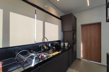 Casa de condomínio à venda com 301m², 4 quartos e 4 vagasCozinha