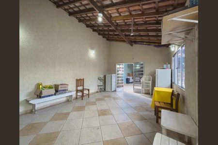 Casa à venda com 263m², 3 quartos e 3 vagasChurrasqueira