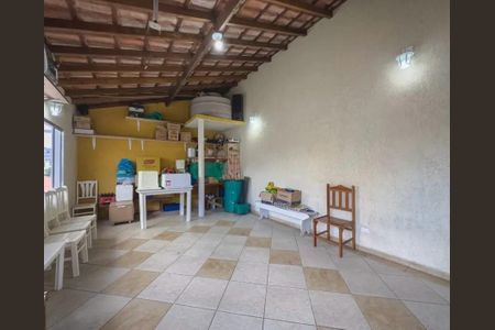 Casa à venda com 263m², 3 quartos e 3 vagasChurrasqueira