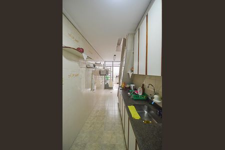 Casa à venda com 130m², 3 quartos e 3 vagasCozinha