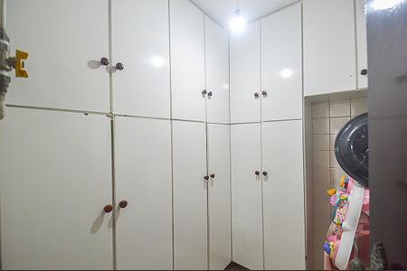 Casa à venda com 130m², 3 quartos e 3 vagasDespensa