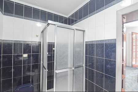 Casa à venda com 130m², 3 quartos e 3 vagasBanheiro da Suíte