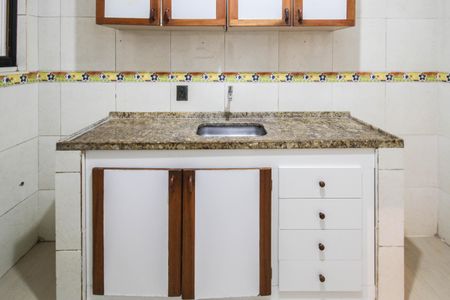 Casa para alugar com 95m², 2 quartos e sem vaga Casa para alugar com 95m², 2 quartos e sem vagaCozinha