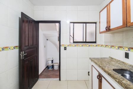 Casa para alugar com 95m², 2 quartos e sem vaga Casa para alugar com 95m², 2 quartos e sem vagaCozinha