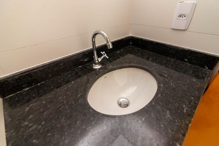 Apartamento à venda com 56m², 2 quartos e 1 vagaBanheiro