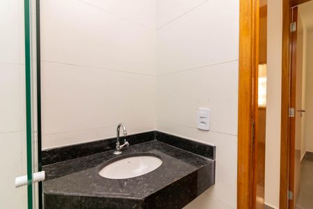 Apartamento para alugar com 37m², 2 quartos e sem vaga Apartamento para alugar com 37m², 2 quartos e sem vagaBanheiro