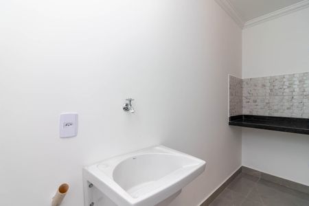 Apartamento para alugar com 37m², 2 quartos e sem vaga Apartamento para alugar com 37m², 2 quartos e sem vagaÁrea de Serviço