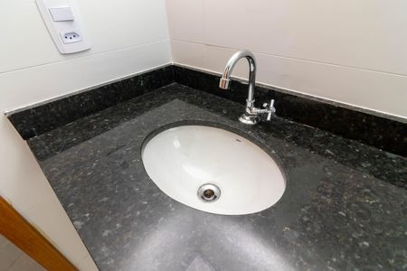 Apartamento para alugar com 43m², 2 quartos e sem vagaBanheiro