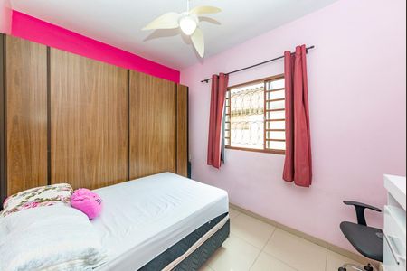 Casa à venda com 630m², 12 quartos e 1 vaga Casa à venda com 630m², 12 quartos e 1 vagaQuarto 3