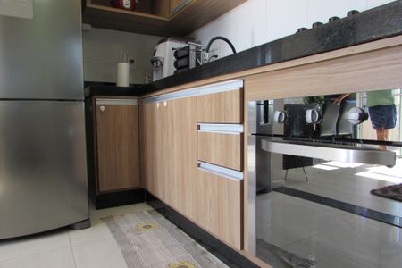 Apartamento à venda com 72m², 3 quartos e 2 vagasCozinha