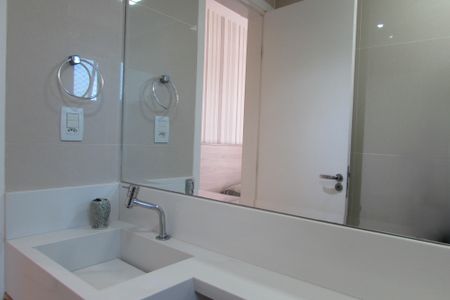 Apartamento à venda com 72m², 3 quartos e 2 vagasBanheiro 2