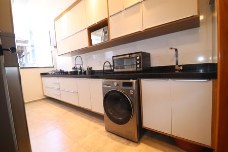 Apartamento à venda com 96m², 2 quartos e 1 vagaÁrea comum