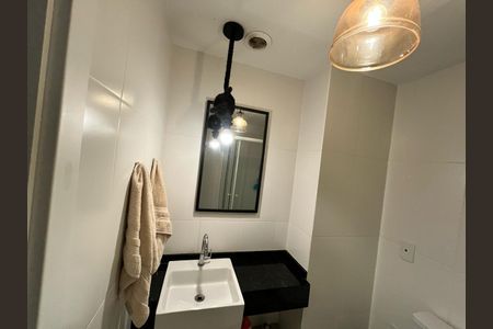 Studio à venda com 27m², 1 quarto e sem vaga Studio à venda com 27m², 1 quarto e sem vagaBanheiro