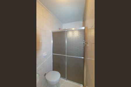 Casa à venda com 250m², 3 quartos e 4 vagas Casa à venda com 250m², 3 quartos e 4 vagasBanheiro Suíte 2