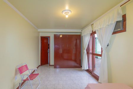 Casa à venda com 250m², 3 quartos e 4 vagas Casa à venda com 250m², 3 quartos e 4 vagasSuíte 2