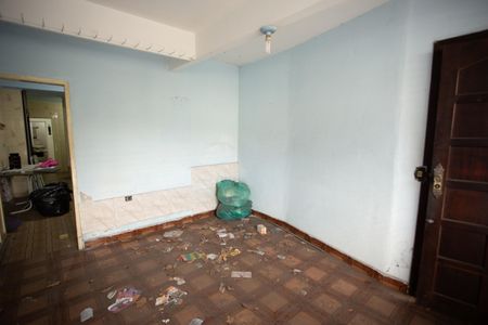 Casa à venda com 125m², 8 quartos e 1 vagaGARAGEM