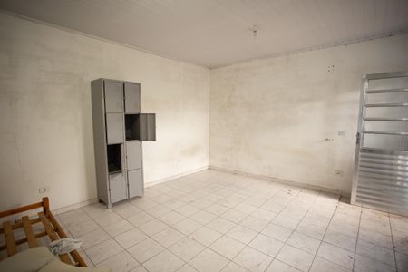 Casa à venda com 125m², 8 quartos e 1 vagaEDÍCULA