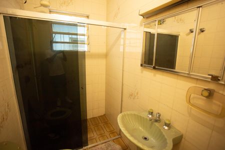 Casa à venda com 125m², 8 quartos e 1 vagaBANHEIRO