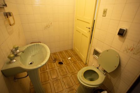 Casa à venda com 125m², 8 quartos e 1 vagaBANHEIRO