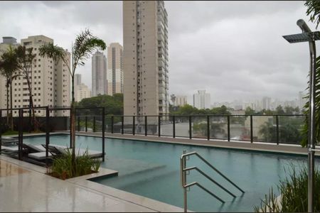 Apartamento à venda com 27m², 1 quarto e sem vaga Apartamento à venda com 27m², 1 quarto e sem vagaÁrea comum - Piscina