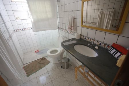 Casa para alugar com 146m², 4 quartos e 4 vagasBanheiro