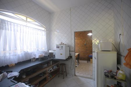 Casa para alugar com 146m², 4 quartos e 4 vagasCozinha