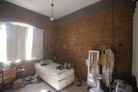 Casa para alugar com 146m², 4 quartos e 4 vagasSuite