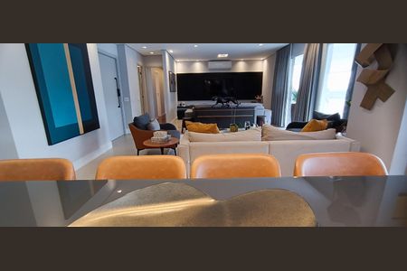 Apartamento à venda com 173m², 4 quartos e 3 vagas Apartamento à venda com 173m², 4 quartos e 3 vagasSala