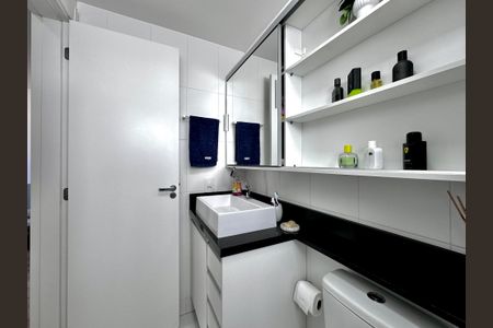 Apartamento à venda com 43m², 2 quartos e sem vaga Apartamento à venda com 43m², 2 quartos e sem vagaBanheiro