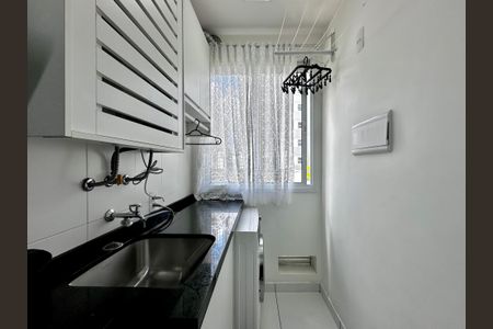 Apartamento à venda com 43m², 2 quartos e sem vaga Apartamento à venda com 43m², 2 quartos e sem vagaÁrea de Serviço
