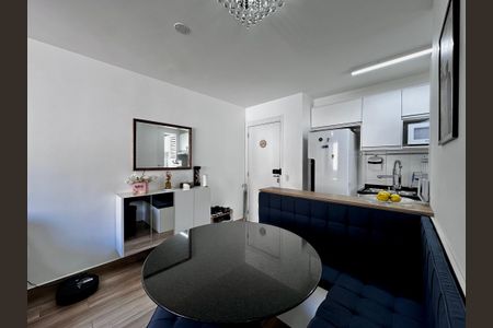 Apartamento à venda com 43m², 2 quartos e sem vaga Apartamento à venda com 43m², 2 quartos e sem vagaSala